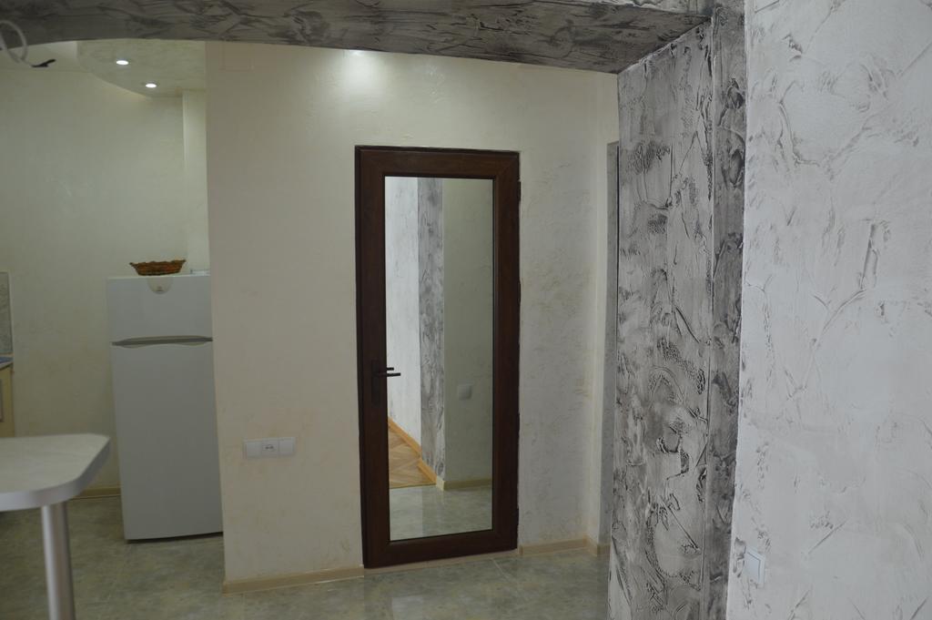 Irakli'S Apartment With Sea View Batoumi Chambre photo