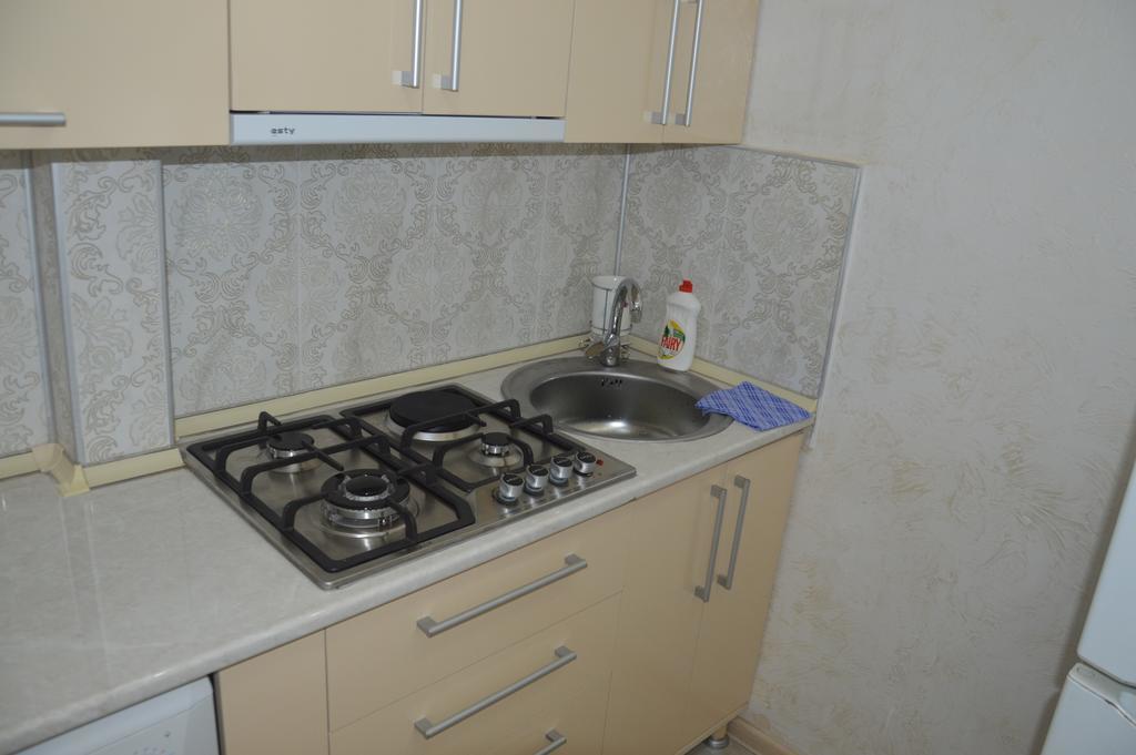 Irakli'S Apartment With Sea View Batoumi Chambre photo